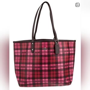 NWOT Coach 2017 Red & Pink Plaid Reversible Tote Bag with Creed Pouch! NWOT!‎